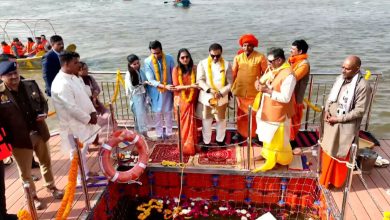 Mahakumbh 2025: Frying puris, peeling peas, distributing prasad… this is how the Adani family enjoyed the Mahakumbh