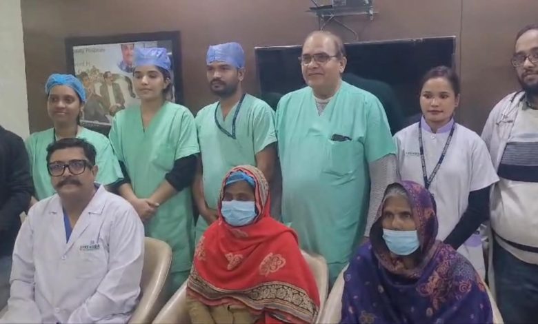 Up Ghaziabad News: 60-year-old mother-in-law gives new life to daughter-in-law, complex kidney transplant successful at Yashoda Hospital, Kaushambi