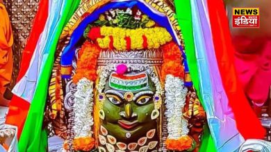 Baba Mahakal dressed in the colours of the tricolour, a huge crowd of devotees gathered for the Bhasma Aarti