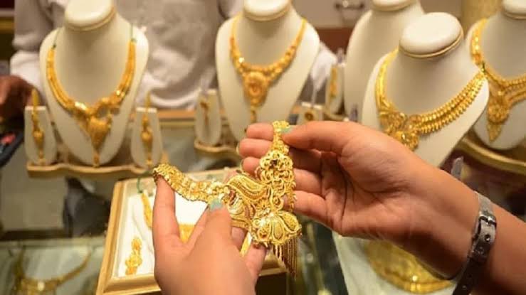 Gold-Silver Price Today: Gold and silver prices rise on the last day of the week, know what is the latest rate of gold