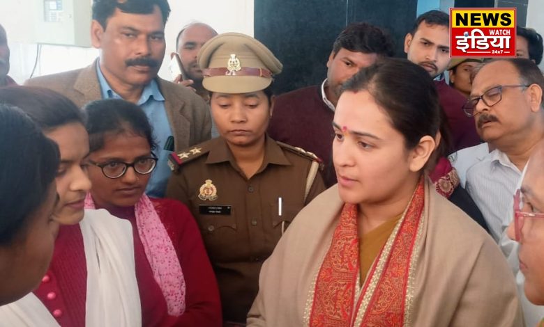 State Women Commission Vice President Aparna Yadav reached Amethi, inspected various institutions