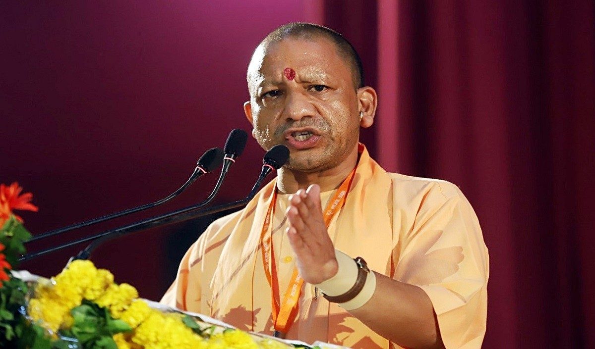 Mahakumbh 2025: CM Yogi reached Prayagraj for the first time after the Mahakumbh stampede, will be involved in welcoming the Vice President