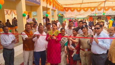 UP Bijnor News: A free health camp was organized in the district jail. 200 prisoners were given treatment with medicines.