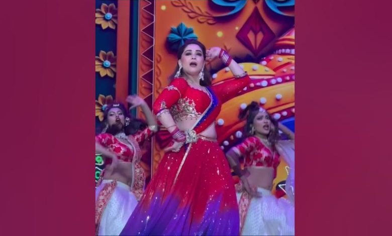 IIFA Award 2025 News: Madhuri Dixit performed a tremendous dance at IIFA Awards 2025, fans lost their hearts after seeing the expression queen