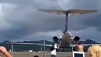 Viral: Standing behind a jet engine is no joke – see how the man flew, you will be surprised to see the video!