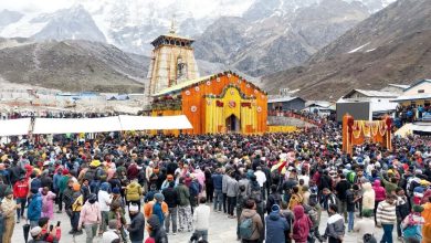 Kedarnath Dham's doors opened for devotees, entire temple complex decorated with flowers, a flood of faith poured in Chardham Yatra