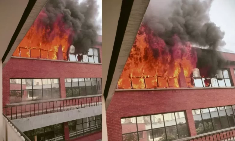 Delhi Fire News: Fire breaks out in Delhi University library, three floors burnt to ashes, exams cancelled