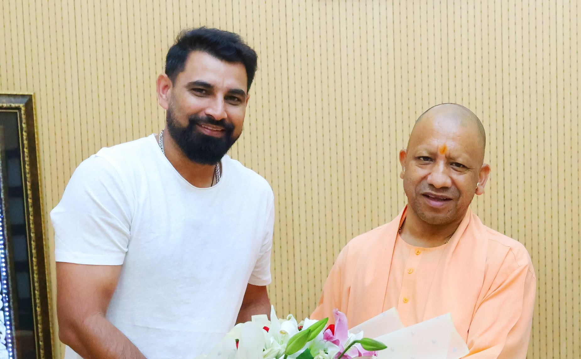 Shami Meets UP CM Yogi: Bowler Mohammed Shami met CM Yogi before the IPL match in Lucknow, said this about the meeting