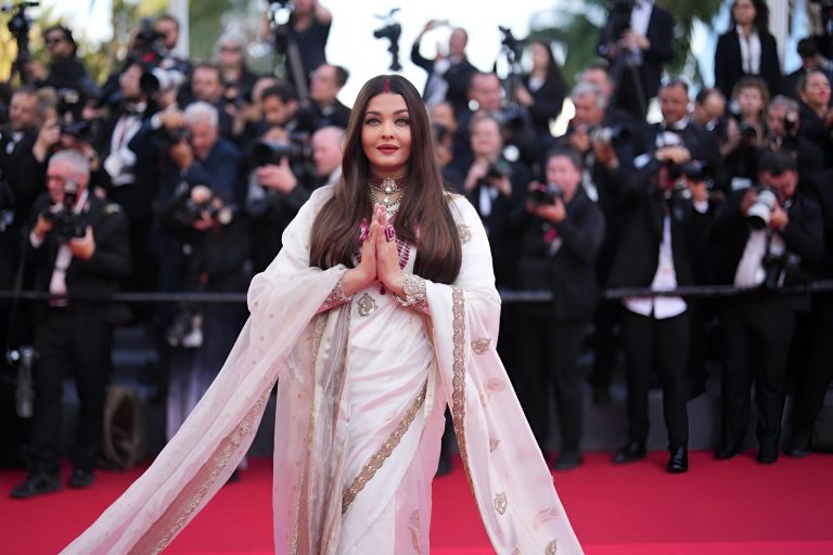 Cannes 2025: Banarasi saree, sindoor… Aishwarya spread her charm in a desi look on the red carpet of Cannes