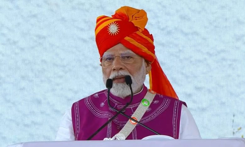 PM Modi Gujarat Visit: It will be so difficult to compete with Modi, terrorists would not have thought of it even in their dreams - PM Modi talked about Operation Sindoor in Gujarat