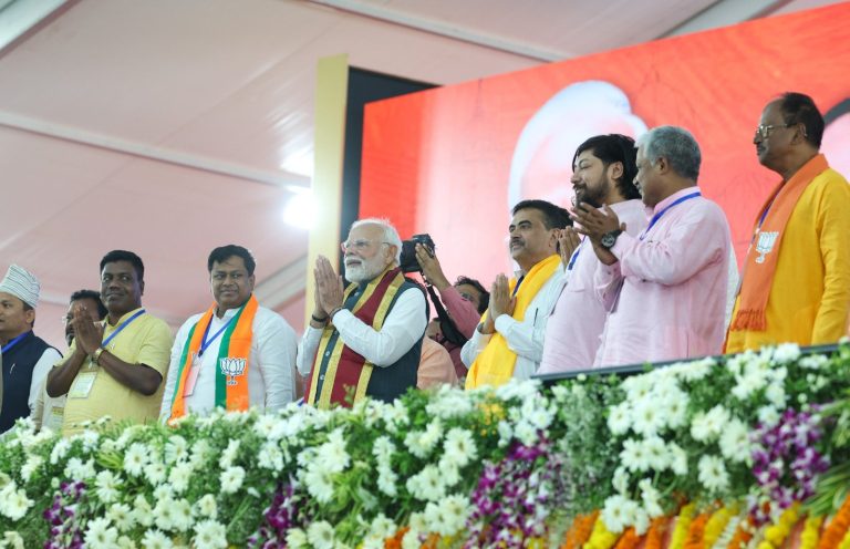PM Modi Political Script: On the first day of his Bihar visit, PM Modi wrote the political script of NDA's victory