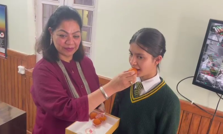 Nainital student Asmita Parihar created history, topped class 10 by scoring 98.6% marks