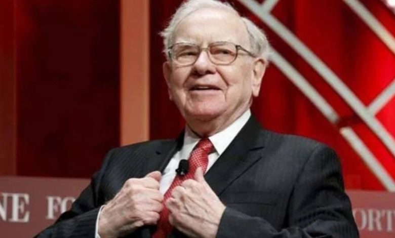 Warren Buffett's big announcement at the age of 94: Resigns as CEO of Berkshire Hathaway