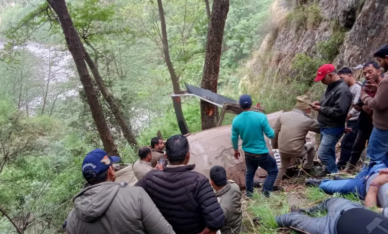 Helicopter crashes near Gangani in Uttarakhand, 7 people were on board, rescue operation continues
