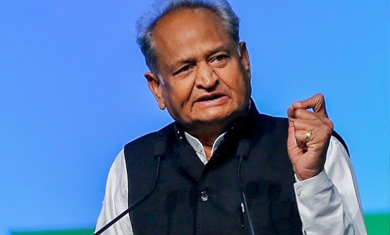 Rajasthan Politics: 'America should not hold a panchayat on Kashmir', Gehlot roared in Jodhpur, gave a stern warning to Donald Trump