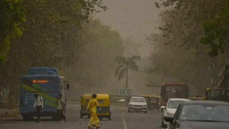 Weather Update: Weather fluctuations to continue in North India, Yellow Alert issued from Delhi-NCR to Bihar