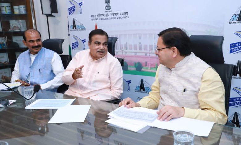 Chief Minister Dhami visits Delhi, discusses state development related schemes with Union ministers