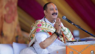 Pandit Pradeep Mishra News: "The navel of girls will remain covered, safety will remain" controversial statement of storyteller Pradeep Mishra
