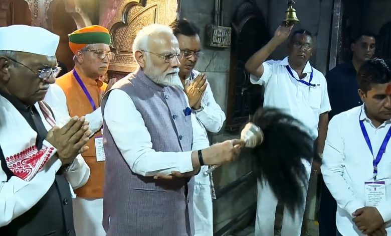 PM Modi Rajasthan Visit: PM Modi visited Karni Mata Temple in Bikaner, it has a special connection with the army