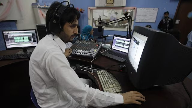 PAKISTAN BANS INDIAN SONGS: Ban on Indian music in Pakistan, sudden decision on FM stations