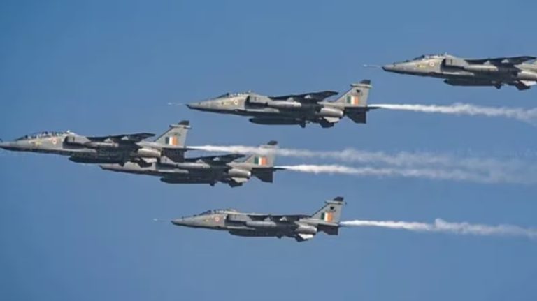 UP Shahjahanpur Air Show: Air Force will show its strength on Ganga Expressway today, amazing air show during the day, fighter planes will land at night