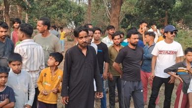UP Bijnor News: Driver's son found dead in the cemetery on DM's car