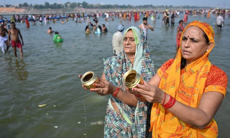Uttar Pradesh News: Buddha Purnima celebrated in Uttar Pradesh, Chief Minister Yogi Adityanath emphasized on security and public hearing