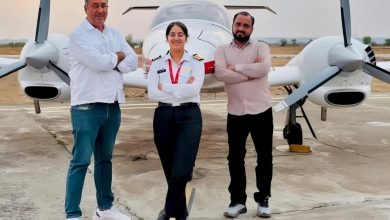 UP Noida News: Noida's daughter creates history, becomes a commercial pilot!