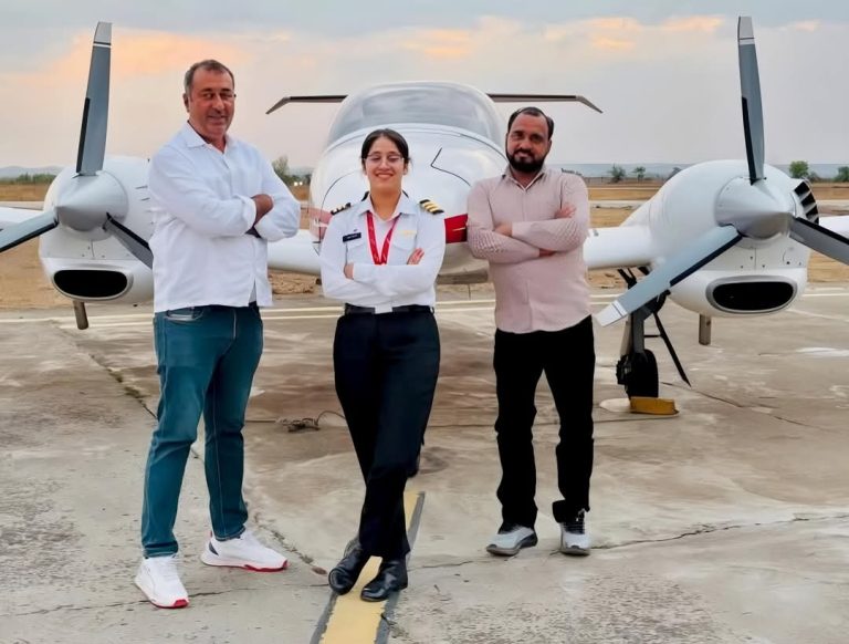 UP Noida News: Noida's daughter creates history, becomes a commercial pilot!