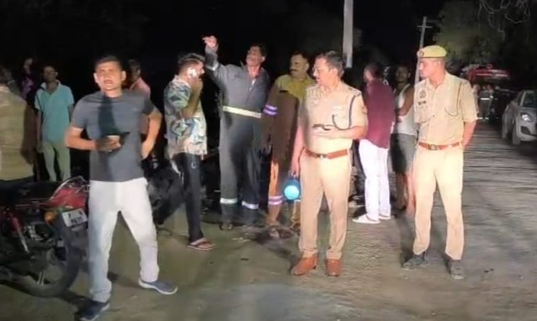 Up Bijnor News: Policeman jumps into canal to catch miscreants, dies