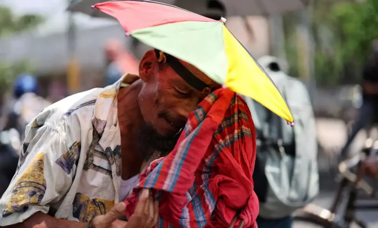 Uttar Pradesh Weather Update: Scorched by severe heat, UP! Mercury crosses 45, alert issued