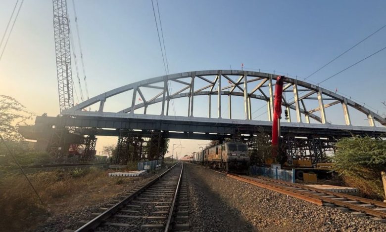MP Rail Infra Development: Road over bridge work continues on Bhopal-Itarsi section, 72 meter long bowstring girder installed