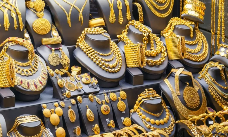 UP Gold Price Today: Great opportunity to buy gold in UP! Prices fall from record high, check today's latest rates