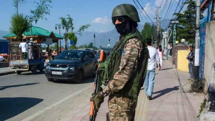 Pakistan Violates Ceasefire: Pakistan again did a nefarious act, violated ceasefire for the 10th consecutive day, India taught a lesson