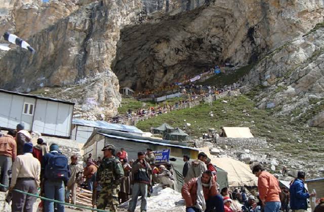 Amarnath Yatra 2025 Registration: Despite Indo-Pak tension, the enthusiasm of devotees remains intact in Amarnath Yatra, thousands of devotees immersed in the ocean of devotion.