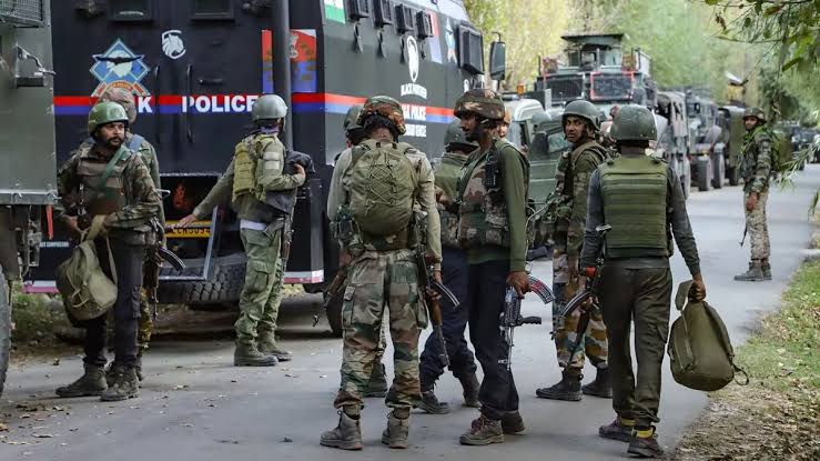 Jammu and Kashmir News: Helping terrorists will be costly, Jammu and Kashmir Police arrested 23 helpers, they will reveal secrets during interrogation