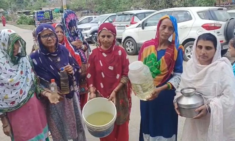 Rajasthan: Drinking water crisis in Banswara, 1.5 lakh people forced to drink yellow and smelly water