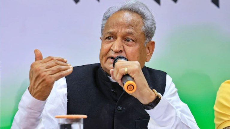 Ashok Gehlot: Democratic traditions are breaking down... Ashok Gehlot spoke on the suspension of 6 Congress MLAs