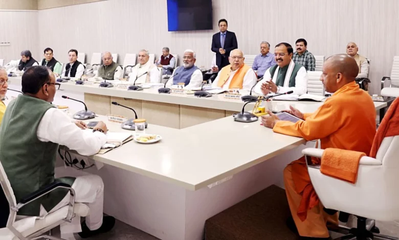 Uttar Pradesh News: New flight of development, Yogi's approval on 10 proposals
