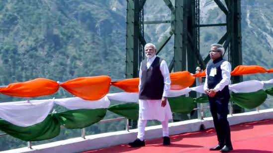 PM Modi on Chenab Bridge: PM Modi reached Chenab Rail Bridge, will inaugurate the bridge in some time
