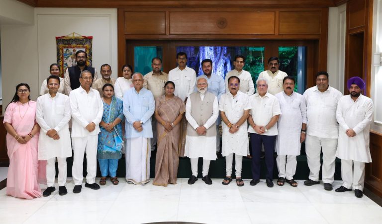 All Party Delegation Meeting: Advice as well as instructions... PM's class with Delhi BJP MLAs lasted for three hours