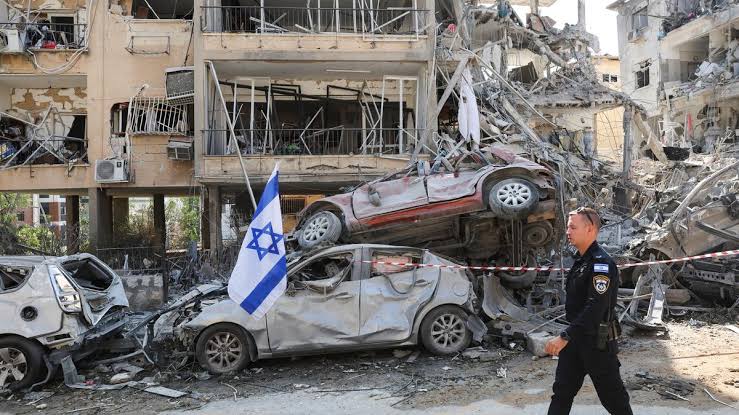 Iran Israel Conflict: Fierce war continues between Israel and Iran, Defense Ministry building and nuclear headquarters destroyed in Tehran