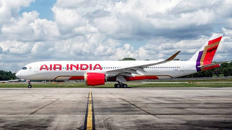 Air India Flight News: Another Air India Dreamliner plane malfunctioned, flight coming from Hong Kong to Delhi had to return