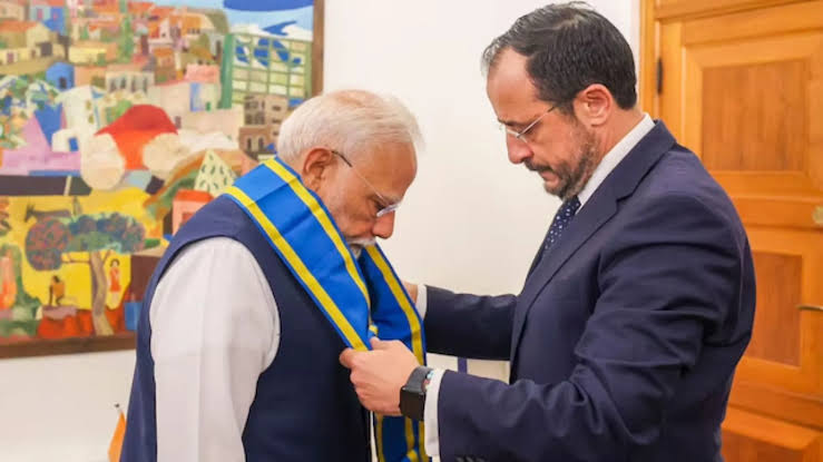 PM Modi in Cyprus: PM Modi received Cyprus' highest honor, said- this is the award of 140 crore people
