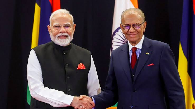 PM Modi-Maurituis PM Phone Call: PM Modi spoke to the Prime Minister of Mauritius and invited him to visit India