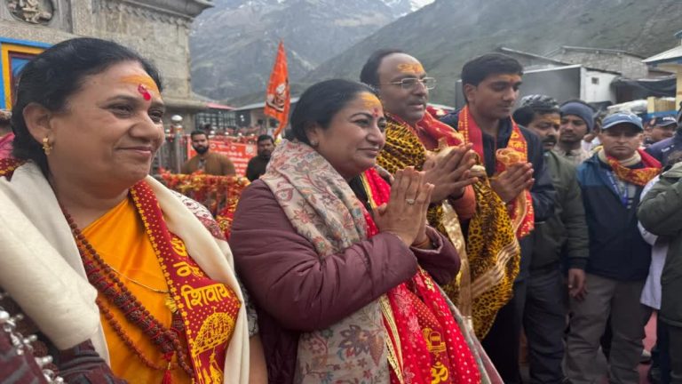 Chief Minister Rekha Gupta visited Baba Kedarnath