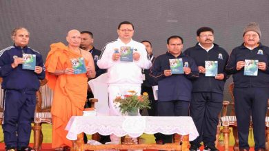 Chief Minister Dhami and ambassadors of 8 countries practiced yoga in Bhararisain