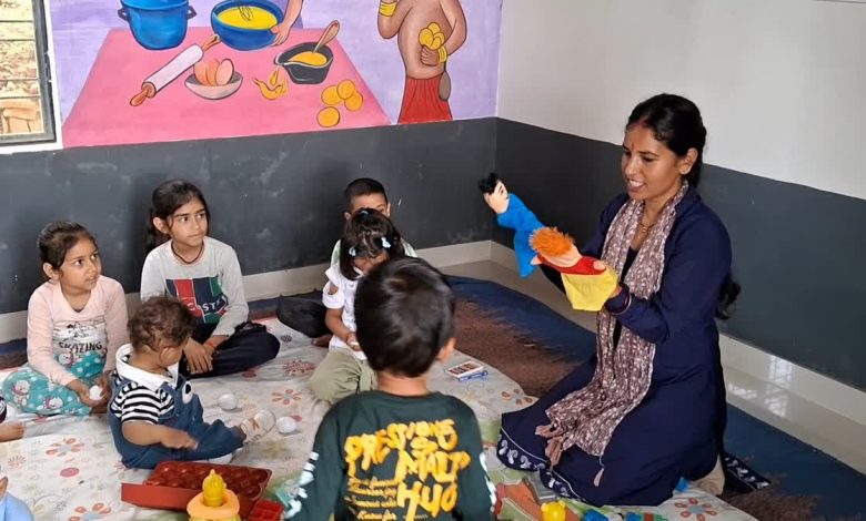 Pauri's first smart Anganwadi center became a ray of hope, new change seen in government system