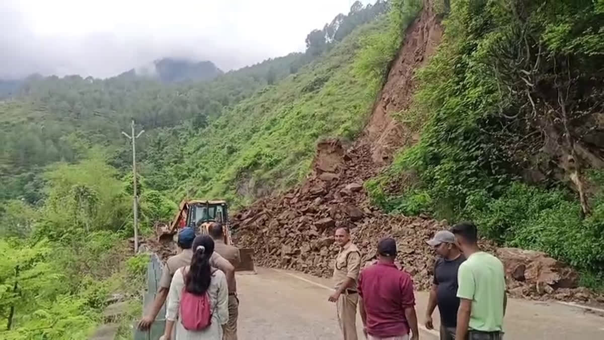 Rain wreaks havoc in Uttarakhand, 179 roads closed, red alert issued in many districts
