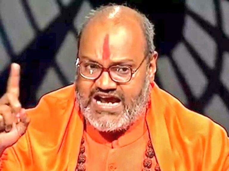 UP News: Mahamandaleshwar Yeti Narasimhanand Giri Ji's big announcement on Sharmishtha's arrest!